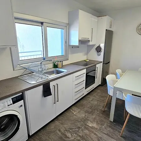 Molos Centre Living ليماسول