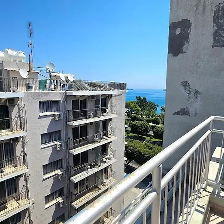 Molos Centre Living Limassol