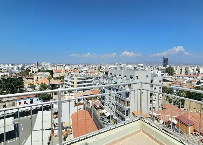 Molos Centre Living Apartament Limassol